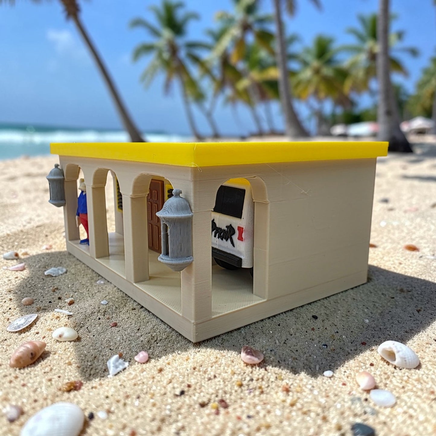 La Casita Boricua Con Florero